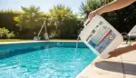 Algen im Pool verhindern: Klares Wasser
