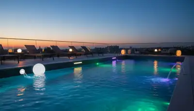 Smarte Poolbeleuchtung: Licht nach Maß